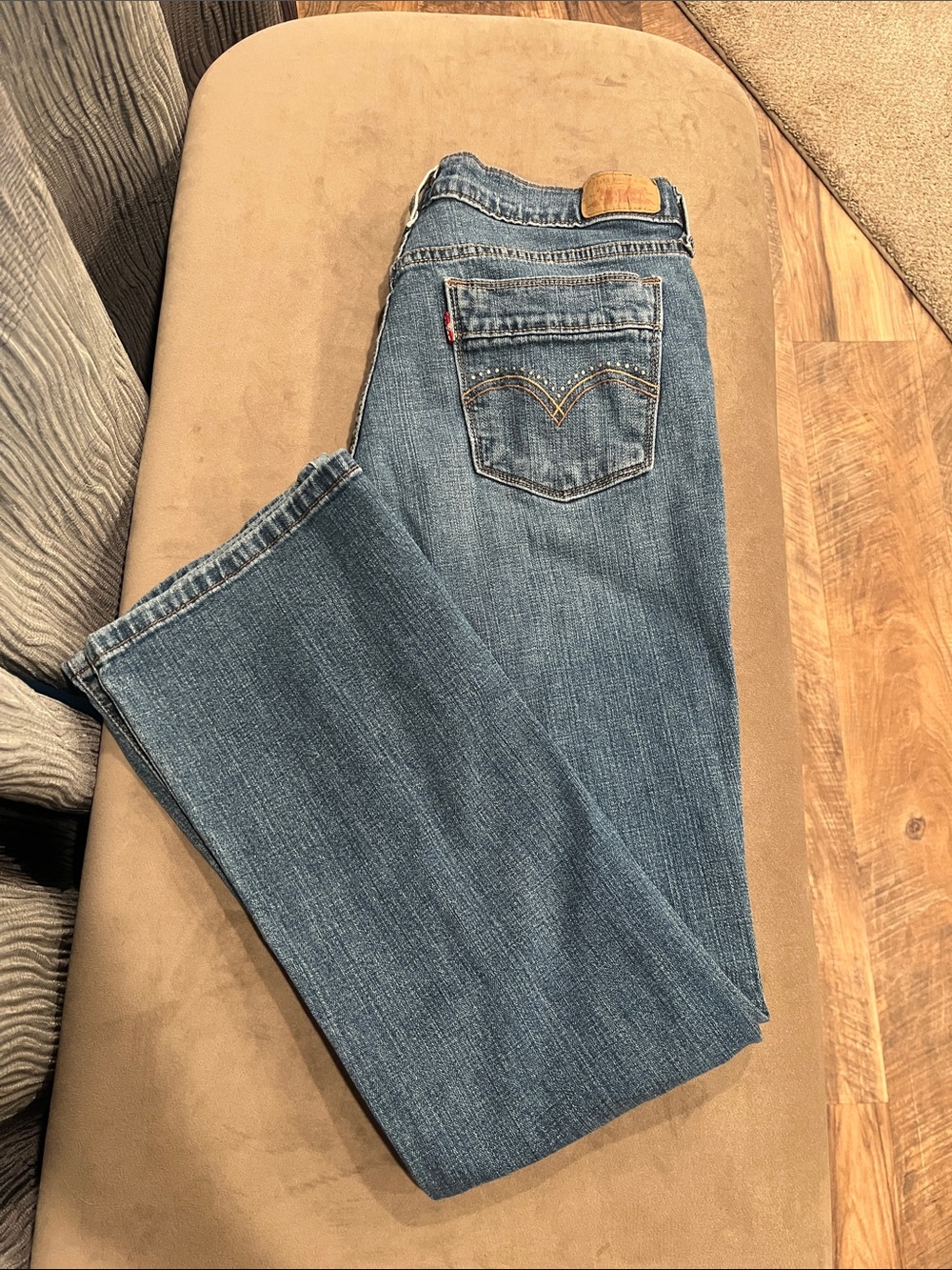 Levi's Blue Boot Cut Denim Jeans Studded pockets Size 8 M